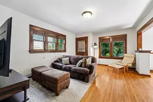 1037 Burr St, Saint Paul, MN 55130 - Photo 8