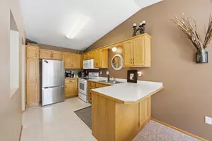 611 36th Ave S, Moorhead, MN 56560 - Photo 8