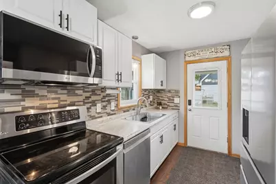 8681 Hale Avenue S, Cottage Grove, MN 55016 - Photo 12