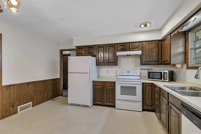 826 21st Avenue N, Saint Cloud, MN 56303 - Photo 16