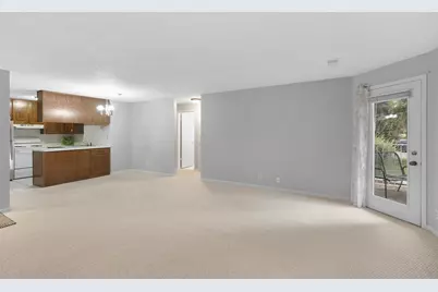 742 County Road F W #B, Shoreview, MN 55126 - Photo 6