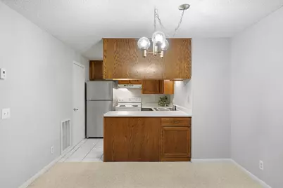 742 County Road F W #B, Shoreview, MN 55126 - Photo 8
