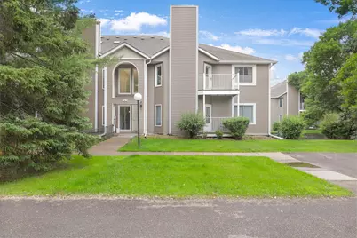 742 County Road F W #B, Shoreview, MN 55126 - Photo 2