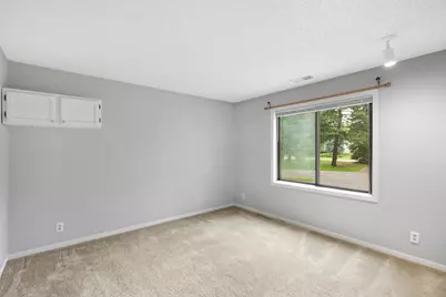 742 County Road F W #B, Shoreview, MN 55126 - Photo 10