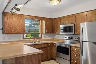 661 S Hill Dr, New Richmond, WI 54017 - Photo 10