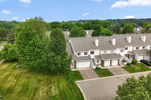12857 Echo Ln, Apple Valley, MN 55124 - Photo 2