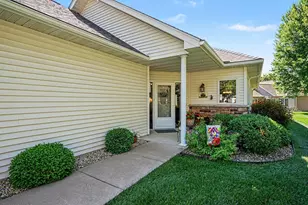 3447 Briarwood Ct, Red Wing, MN 55066 - Photo 4