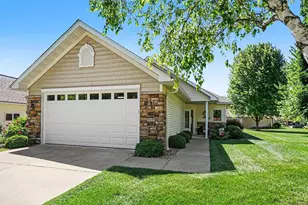 3447 Briarwood Ct, Red Wing, MN 55066 - Photo 2