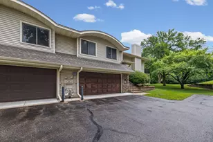 1544 Clemson Dr, Eagan, MN 55122 - Photo 2