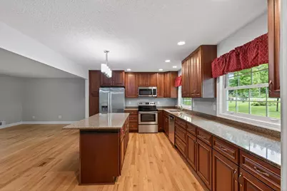 1350 Oldridge Avenue N, Stillwater, MN 55082 - Photo 4