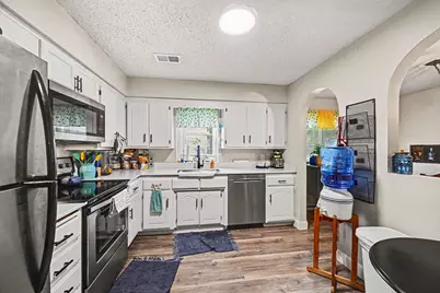 5301 Edgewood Drive, New Brighton, MN 55112 - Photo 6