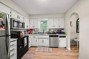 5301 Edgewood Dr, Mounds View, MN 55112 - Photo 8