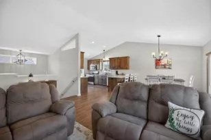 25695 Euclid Ave, Wyoming, MN 55092 - Photo 10