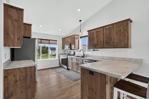25695 Euclid Ave, Wyoming, MN 55092 - Photo 14