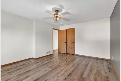 5852 Excalibur Court NW, Rochester, MN 55901 - Photo 16