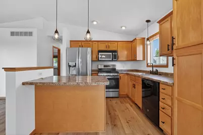 5852 Excalibur Court NW, Rochester, MN 55901 - Photo 8