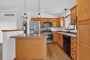 5852 Excalibur Ct NW, Rochester, MN 55901 - Photo 8