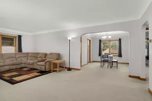 1975 Fremont Ave E, Saint Paul, MN 55119 - Photo 8