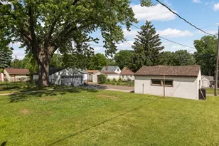 1975 Fremont Ave E, Saint Paul, MN 55119 - Photo 30