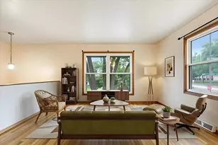 111 King St E, Saint Paul, MN 55107 - Photo 2
