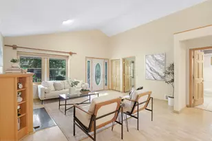 2417 Bourne Ave, Saint Paul, MN 55108 - Photo 8