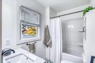 919 4th St N, Fargo, ND 58102 - Photo 38