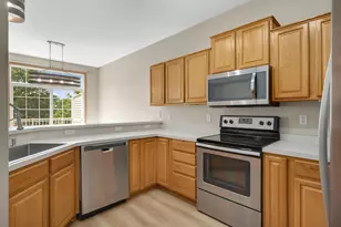 14189 Fountain Hills Ct NE, Prior Lake, MN 55372 - Photo 10