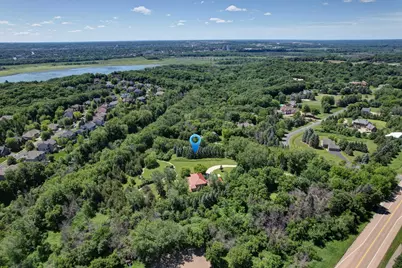 185 Pioneer Trail, Chanhassen, MN 55317 - Photo 4