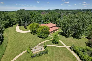 185 Pioneer Trail, Chanhassen, MN 55317 - Photo 6