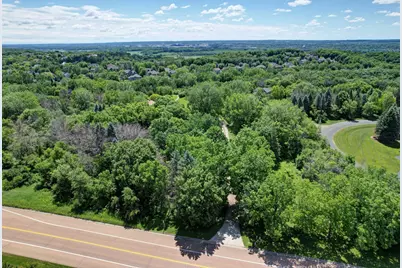 185 Pioneer Trail, Chanhassen, MN 55317 - Photo 10