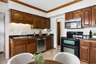 1736 Hillcrest Ave, Saint Paul, MN 55116 - Photo 26