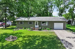 1808 E Golf Course Rd NE, Alexandria, MN 56308 - Photo 4