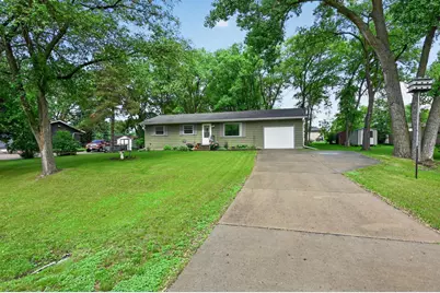 1808 E Golf Course Road NE, Alexandria, MN 56308 - Photo 2