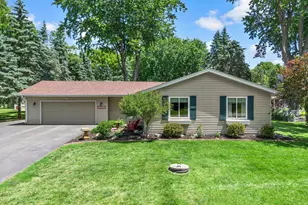16221 Creekwood Cir, Prior Lake, MN 55372 - Photo 2
