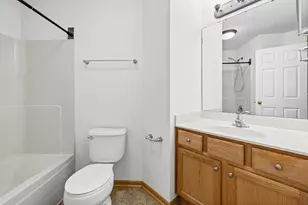 3232 Oak View Dr, Woodbury, MN 55129 - Photo 26