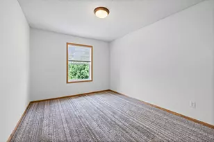 3232 Oak View Dr, Woodbury, MN 55129 - Photo 24