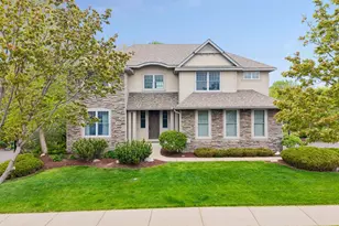 1800 Carriage Dr, Victoria, MN 55386 - Photo 4