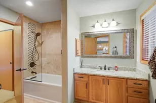 2340 19th Ave NE, Minneapolis, MN 55418 - Photo 12