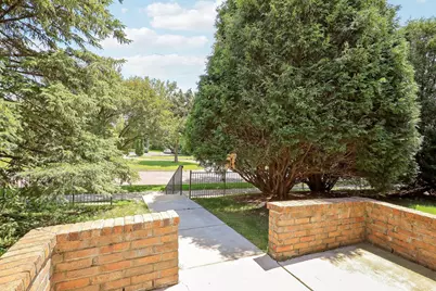 2340 19th Avenue NE, Minneapolis, MN 55418 - Photo 32