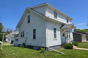 1601 Murray Ave, Worthington, MN 56187 - Photo 2