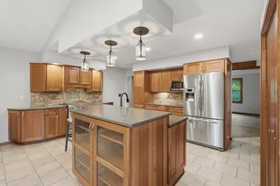 4596 Lilac Lane N, Lake Elmo, MN 55042 - Photo 8