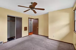 2046 Reaney Ave E, Saint Paul, MN 55119 - Photo 12