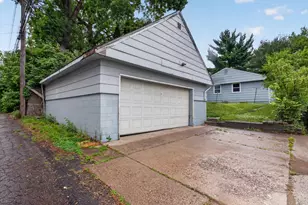 2046 Reaney Ave E, Saint Paul, MN 55119 - Photo 22