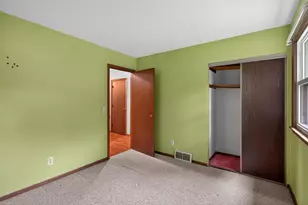 2046 Reaney Ave E, Saint Paul, MN 55119 - Photo 14