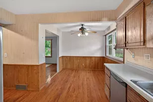 2046 Reaney Ave E, Saint Paul, MN 55119 - Photo 8
