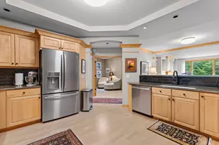 11460 Fairfield Rd W, Minnetonka, MN 55305 - Photo 12