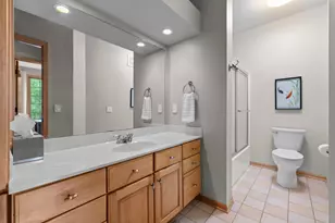 11460 Fairfield Rd W, Minnetonka, MN 55305 - Photo 44
