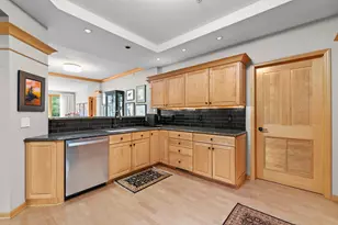 11460 Fairfield Rd W, Minnetonka, MN 55305 - Photo 14
