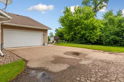 2821 Hanson Avenue, Faribault, MN 55021 - Photo 4