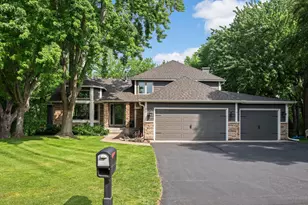 18114 82nd Ave N, Maple Grove, MN 55311 - Photo 2